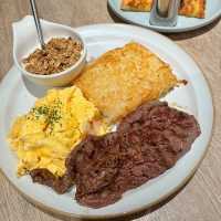 m one cafe 高級美味早午餐
