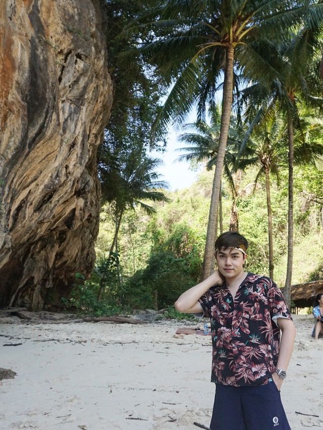 เหลาลาดิง Paradise Island 