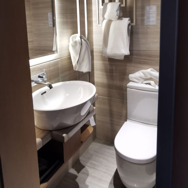 人均$200入住維港景色酒店😆