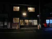  店名・営業内容が外観からほぼわからない『suba(すば)』屋さん