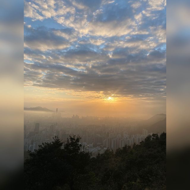 輕輕鬆鬆行飛鵝山 ⛰️ 輕輕鬆鬆行飛鵝山 ⛰️