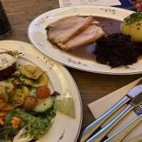 AugsburgのRatskeller（ドイツ料理）