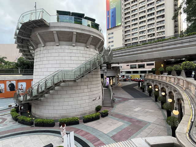Heritage site to luxury shopping mall
