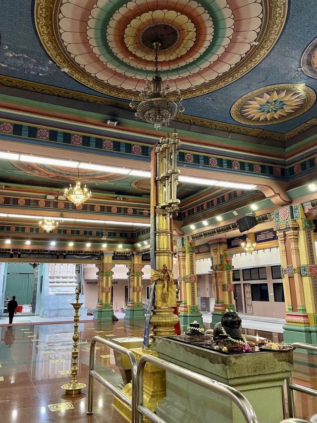 Sri Mahamariamman Temple - KL, Malaysia 