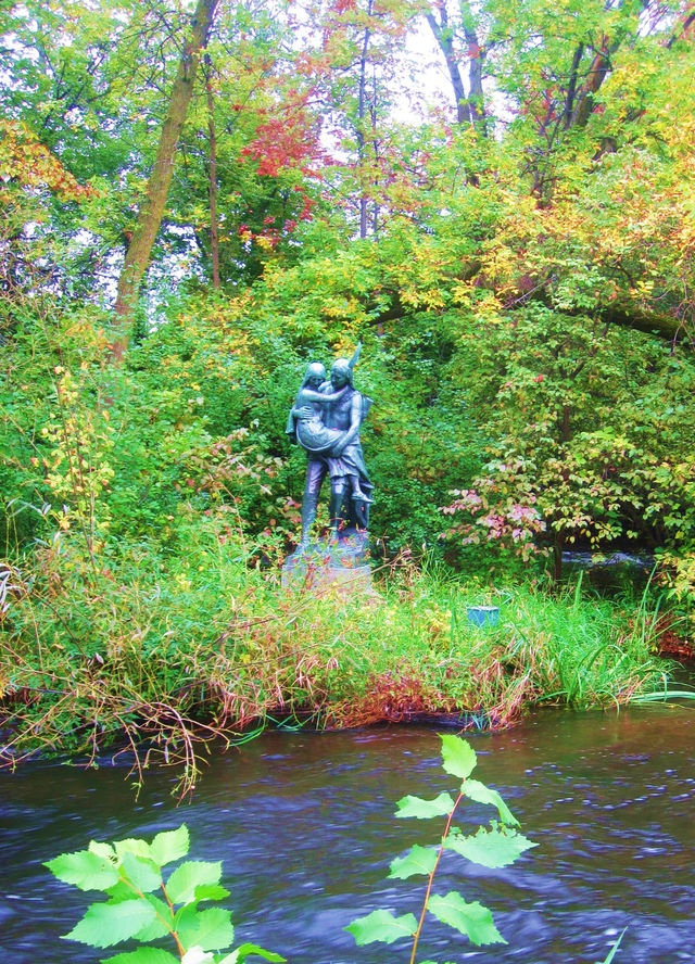 Beautiful Minnehaha Fall and Park