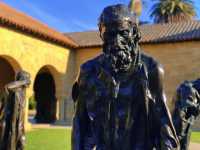 The wind of freedom always blows: Stanford University, the world-renowned immersive playground for children of prestigious schools.