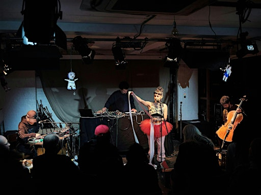 FROM THE LIPS TO THE MOON: BRIGHTON | The Rose Hill