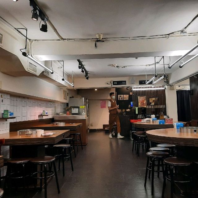 【新北】麻辣鍋推薦|麻辣鴨血|詹記麻辣火鍋-新莊總店