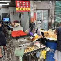 宜蘭-老吳碳烤燒餅店 ，超酥內餡軟硬適中不死鹹