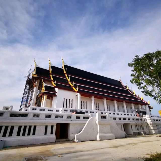 วัดสร้างใหม่ ณ พุทธอุทยานมหาราช อยุธยา