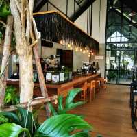 ร้านคาเฟ่ริมหาดอ่างศิลา​ เขาสามมุข