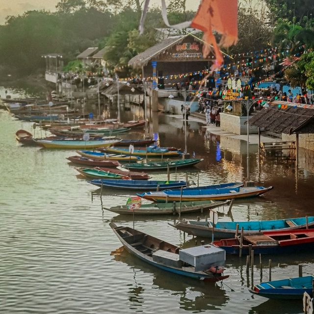 floating market hat yai