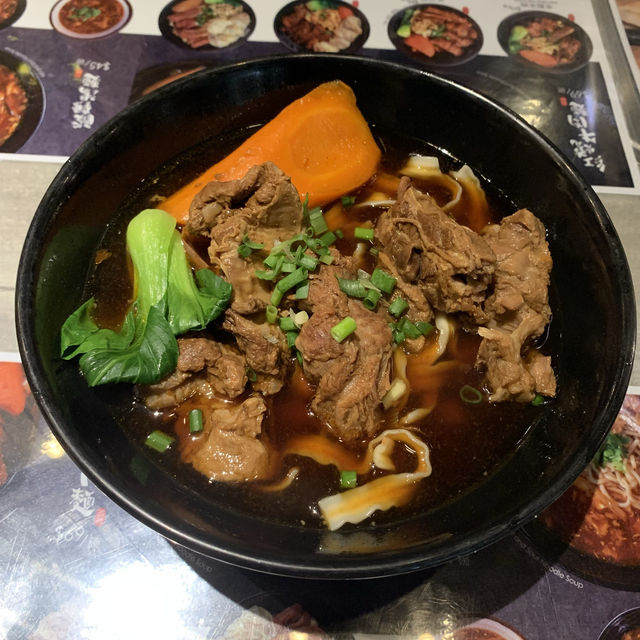 足料抵食韭菜餃😋回味台灣美食