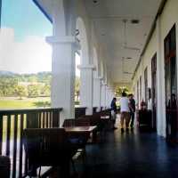 พักผ่อนที่ร้านอาหารพูลแมนและบาร์