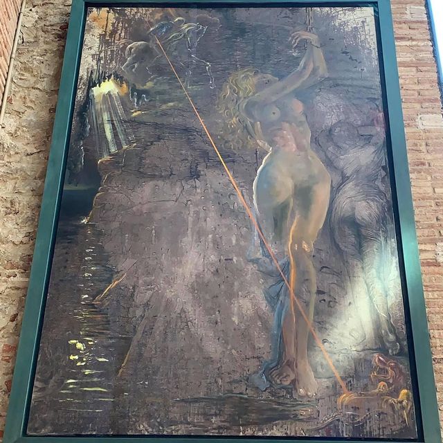 ชมผลงานศิลปะของ Dali ที่เมือง Figueres