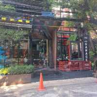 MeStyle GARAGE Hotel โรงแรมสุดชิคย่านห้วยขวาง