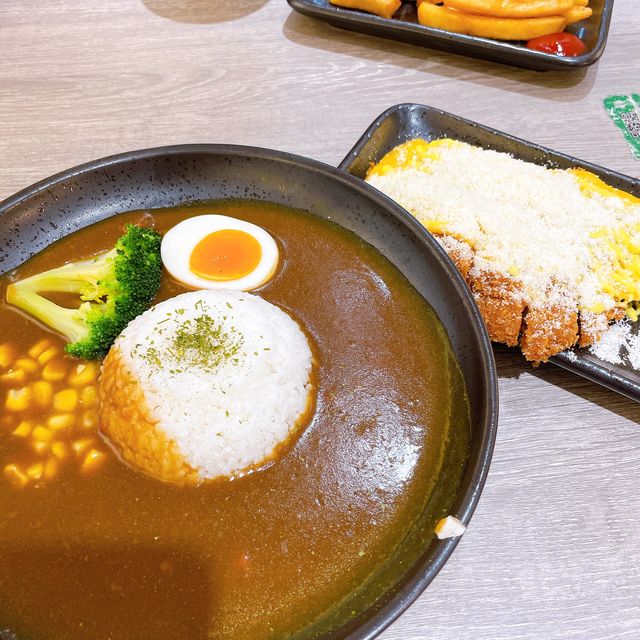迎食流咖哩飯/蓋飯 大坪林店 🖌 萌貓🐱陪你吃飯