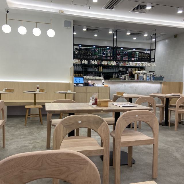 鑽石山荷里活新開Cafe