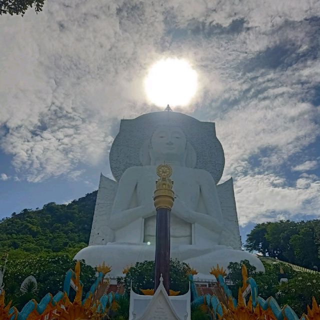 กราบขอพร 