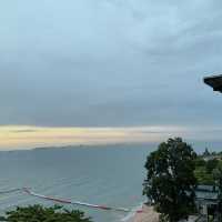 ผ่อนคลายริมชายทะเลส่วนตัวกับ Garden Cliff Resort