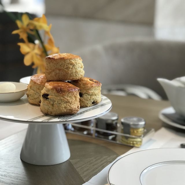 The Drawing Room at St Regis Hong Kong afternoon tea