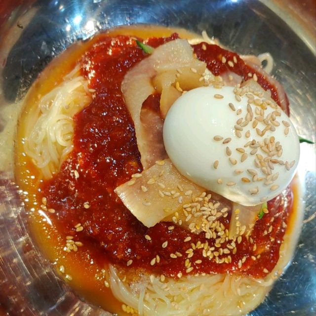 맛있는 음식이 가득한 부산으로 여행을 가보자
