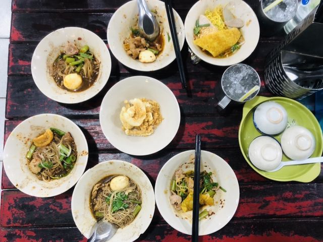 ก๋วยเตี๋ยวเรือเจ้าเด็ดย่านอนุเสาวรีย์🍜🍜