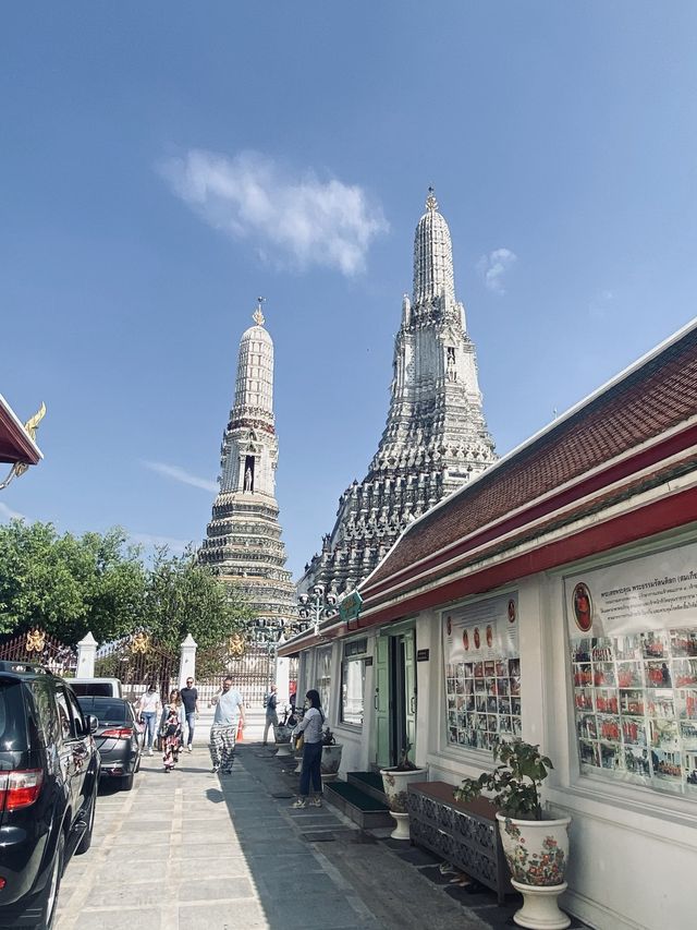 วัดอรุณราชวรารามราชวรมหาวิหาร | กรุงเทพ