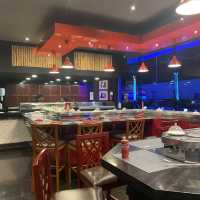 Yummy sushi lounge 