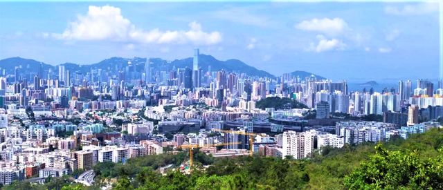 HK Unique Hiking Trail - Lion Rock