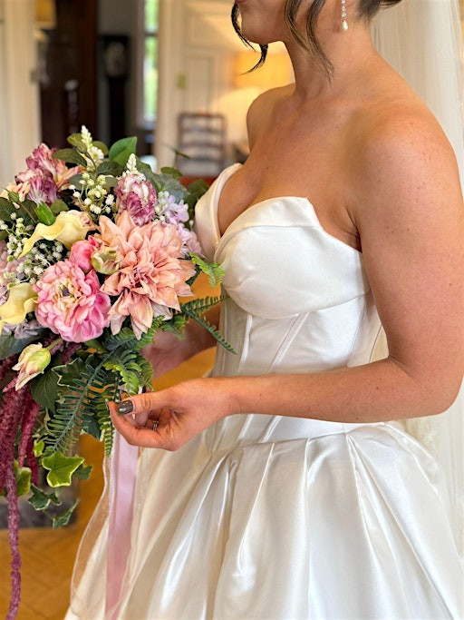 BURR BRIDAL £500 DRESS SALE | Burr Bridal