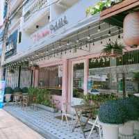 Sweet Addict

ร้านของหวานย่านถนนจันทร์