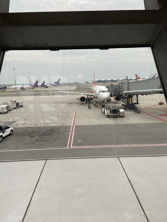 Sleeping in Bangkok Suvarnabhumi Airport Bangkok