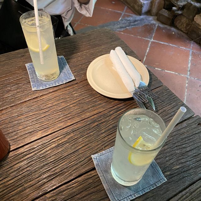 말레이시아 말라카, 유명 수제버거집