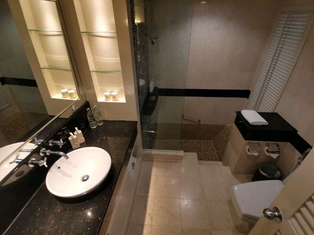 Pool access ที่อังสนา ลากูนา ภูเก็ต
