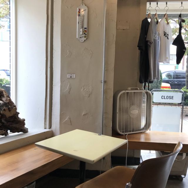 【馬喰町】スタイリッシュカフェBridge COFFEE & ICECREAM