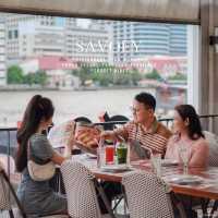 ร้านอาหารไทย กุ้งเผา ริมแม่น้ำเจ้าพระยา! ดีงามมาก