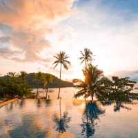 To The Sea ที่พักบนหาดที่น้ำใสสุดบนเกาะกูด