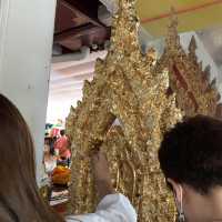 เอาฤกษ์เอาชัยปีใหม่นี้ ไหว้ศาลหลักเมืองกรุงเทพกัน