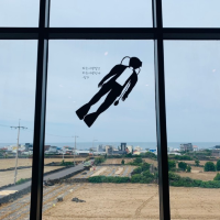 제주 월정리 바다뷰 카페, 스쿠버스