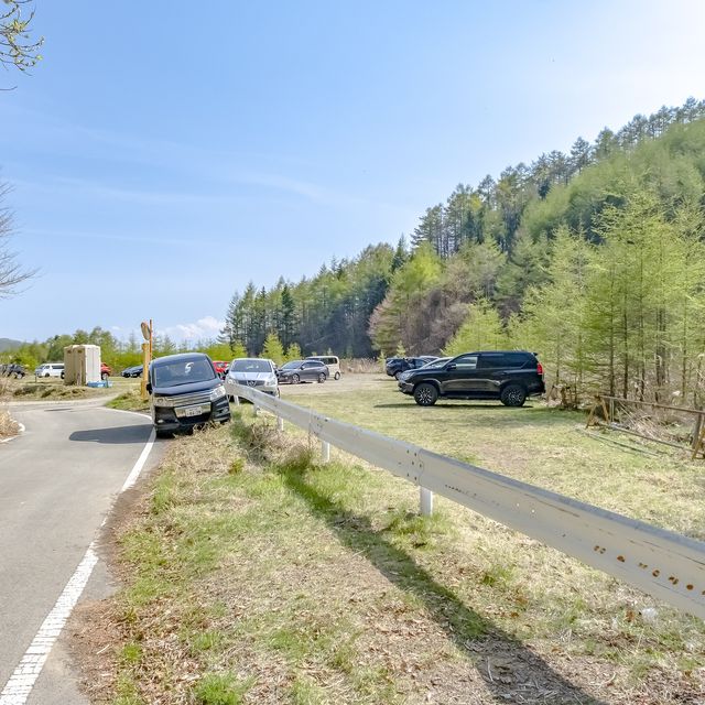 大菩薩湖北岸駐車場