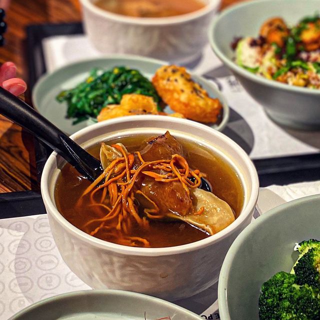 鍋點｜食材矜貴但價錢實惠🤩估唔到Food Court都食得咁豪華