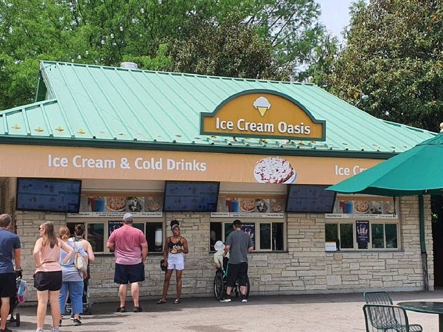 St. Louis Zoo (Dining Options)