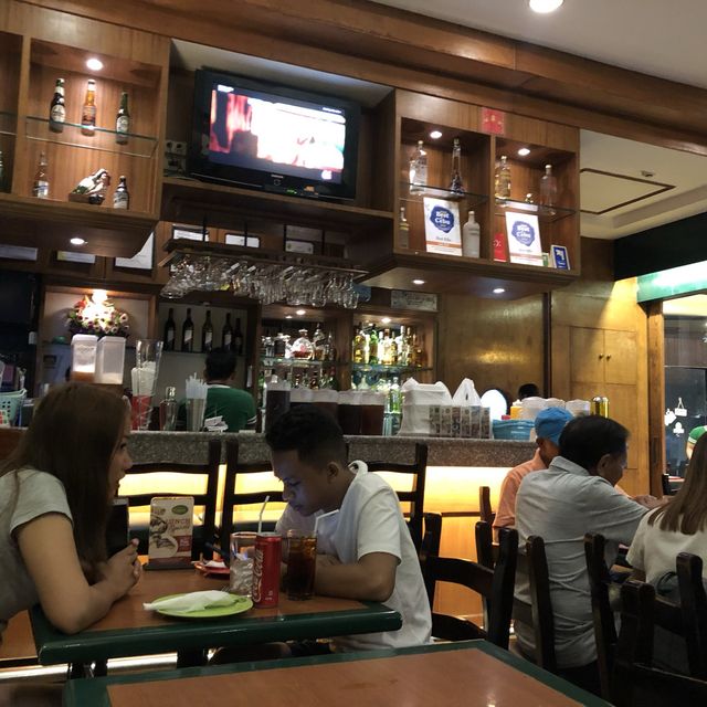 대왕 초콜렛 파르페가 유명한 세부 맛집 추천 