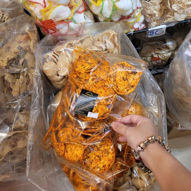 Indonesian snacks lovers