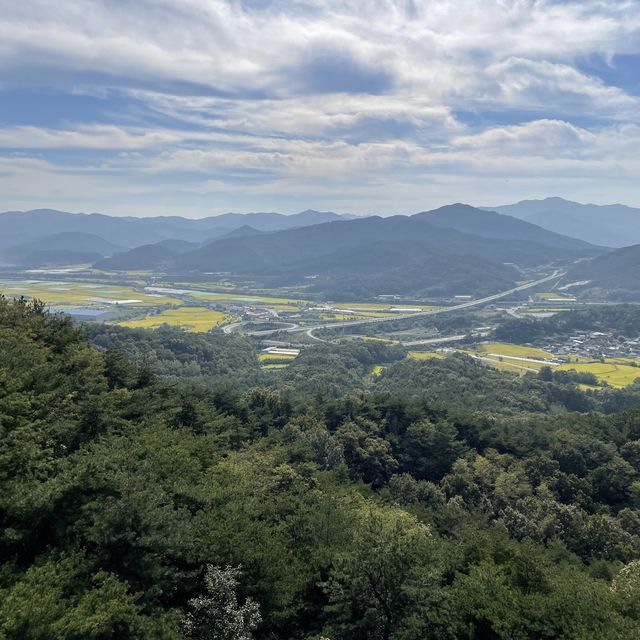 아찔한 출렁다리에서 만나는 상주의 풍경