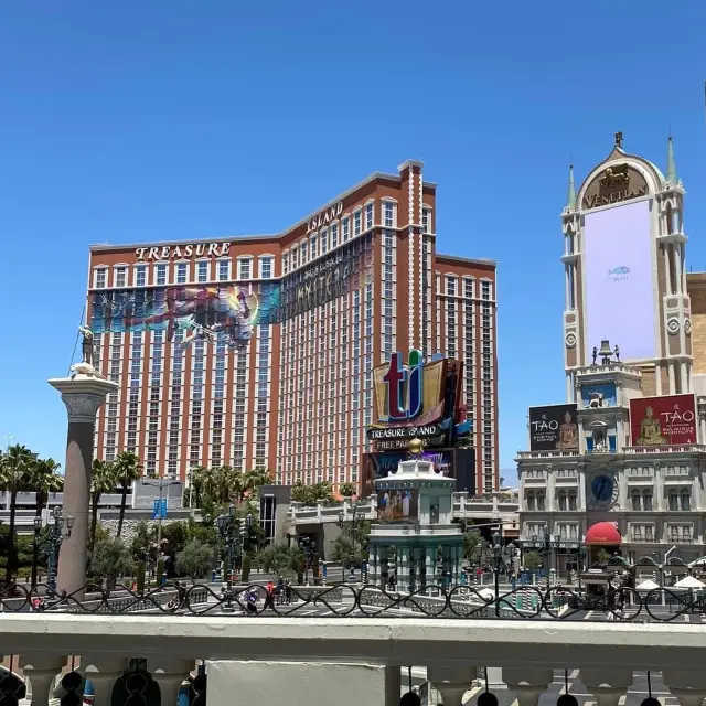 Pirate theme casino resort