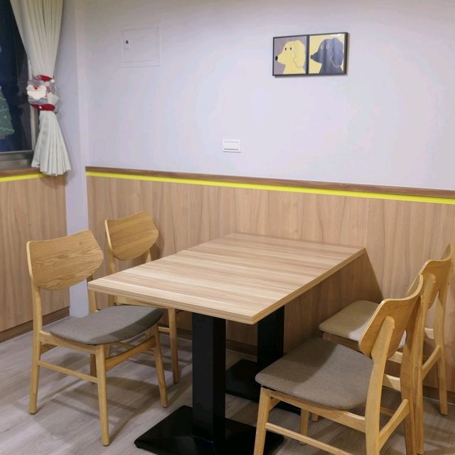俏皮可愛的馬來西亞餐廳，板橋寵物親子友善餐廳