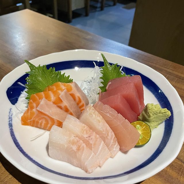 台北市大安區！巷弄裡的日式料理🍣神樂屋 好吃毛毛蟲🐛壽司