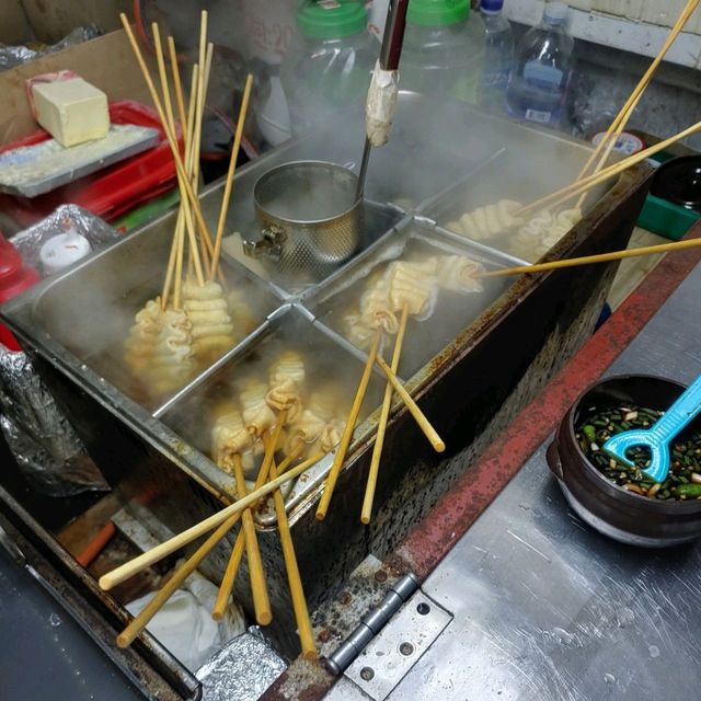 외국인들이 무조건 방문한다는 명동을 가보자